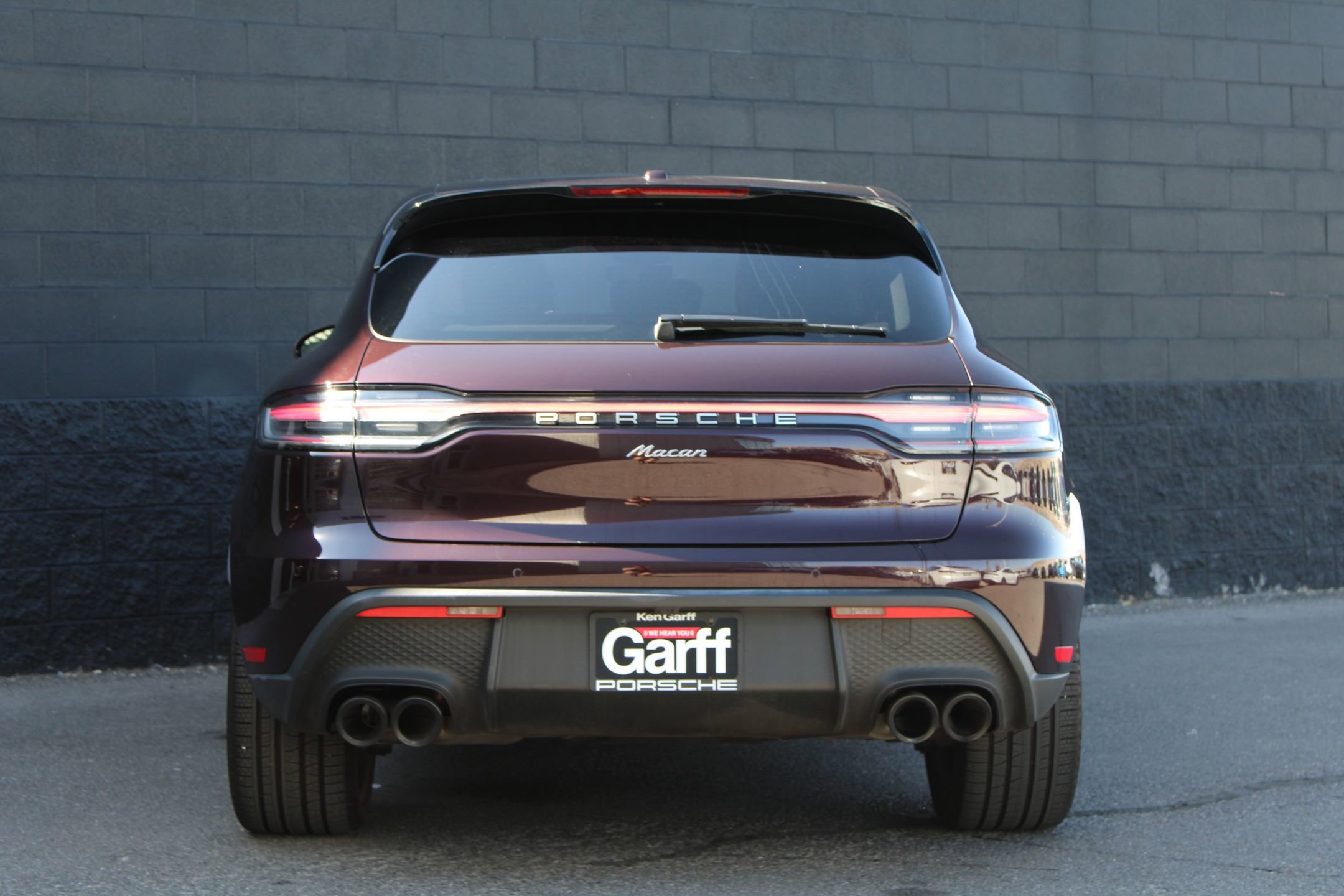 Certified 2024 Porsche Macan image 11