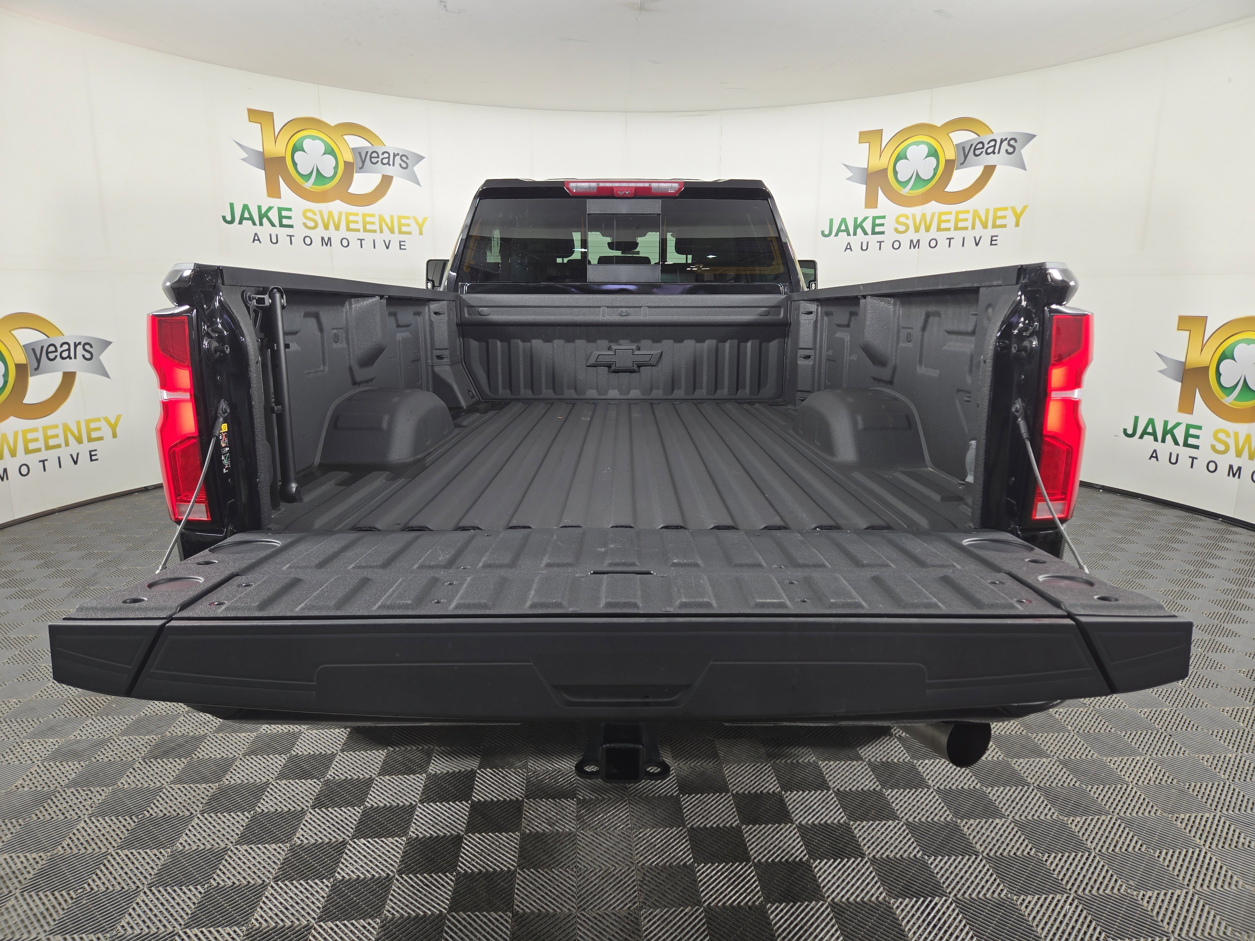 Used 2025 Chevrolet Silverado 3500 High Country w/ Technology Package image 31