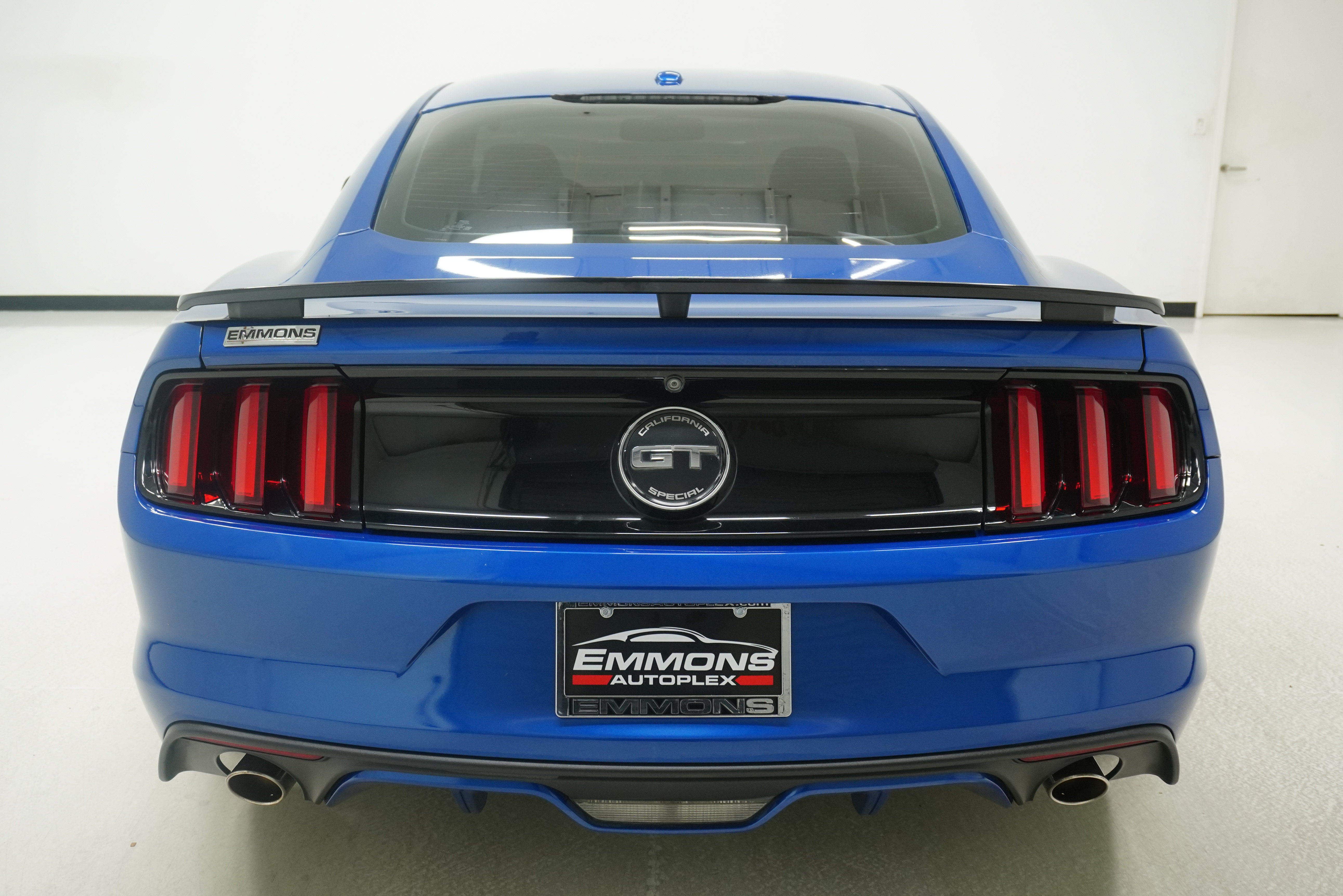 Used 2017 Ford Mustang GT Premium w/ Equipment Group 401A RWD image 5