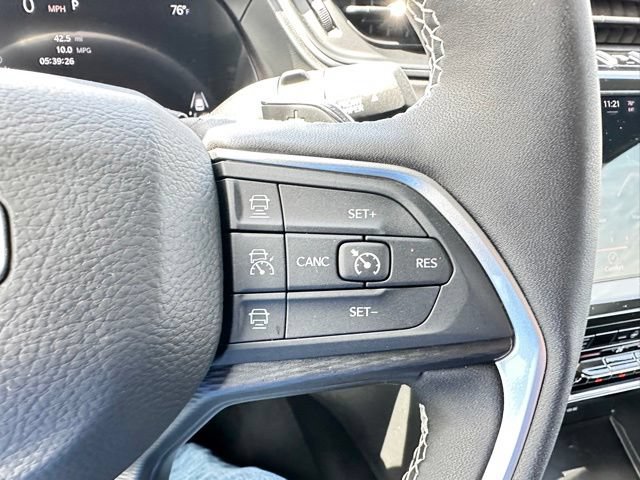 Used 2024 Jeep Grand Cherokee Altitude AWD/4WD image 23