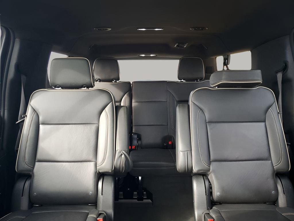 Used 2023 Chevrolet Suburban Premier image 41