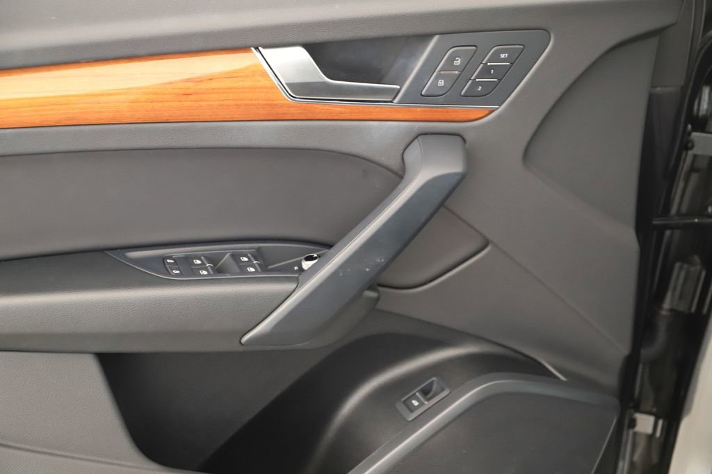 Certified 2023 Audi Q5 2.0T Premium w/ Convenience Package image 23