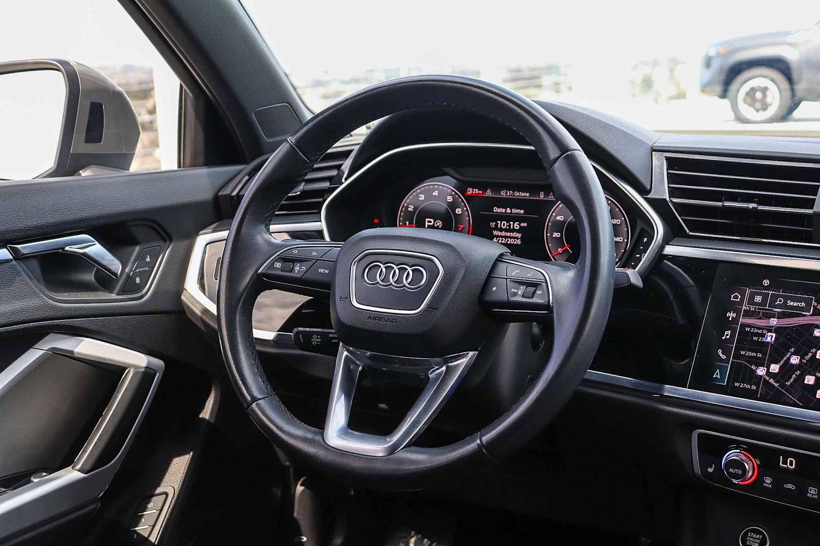 Used 2023 Audi Q3 2.0T Premium Plus w/ Premium Plus Package AWD/4WD image 22