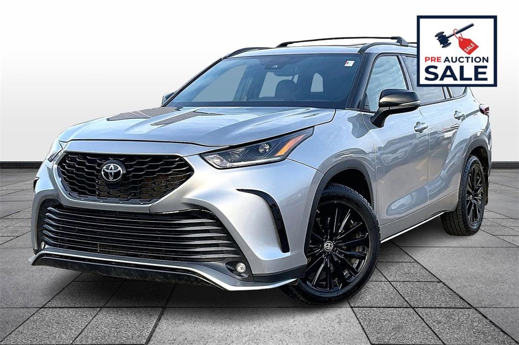 Used 2023 Toyota Highlander XSE