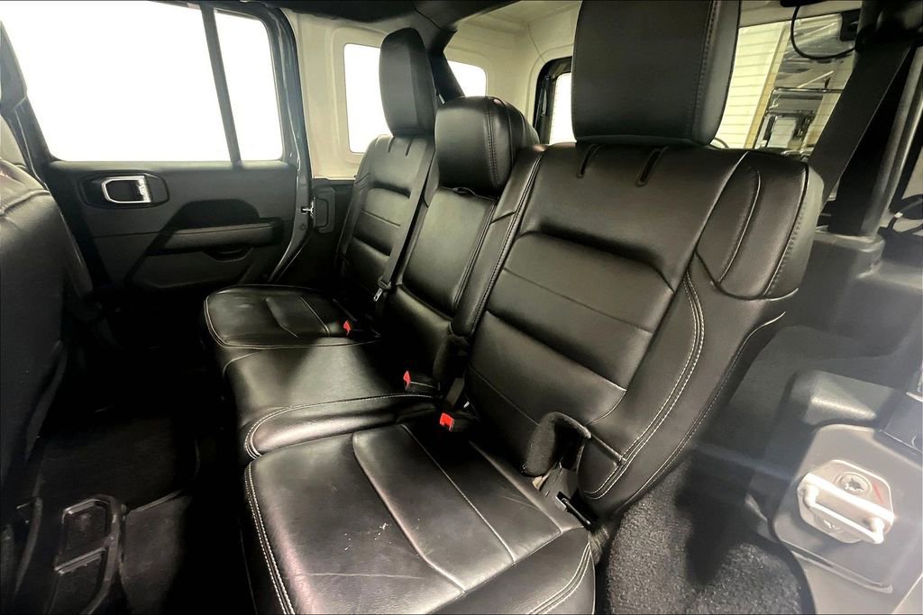 Used 2020 Jeep Wrangler Unlimited Sahara AWD/4WD image 25