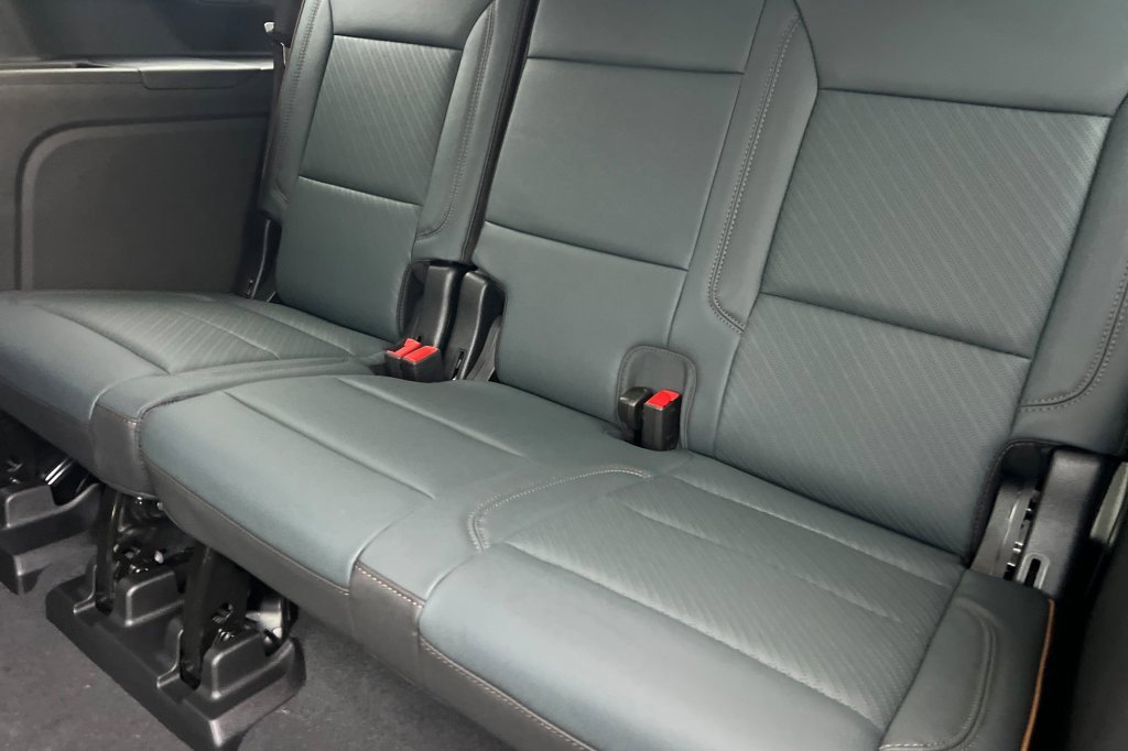 New 2026 GMC Yukon XL AT4 w/ AT4 Premium Plus Package image 13