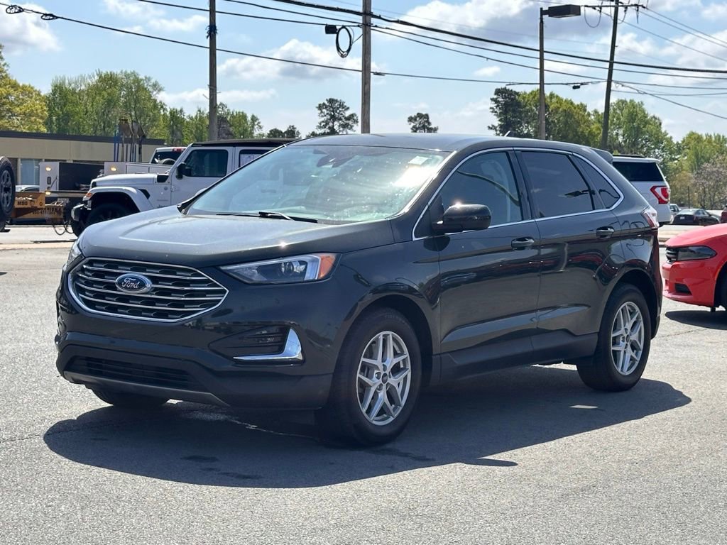 Used 2022 Ford Edge SEL image 2