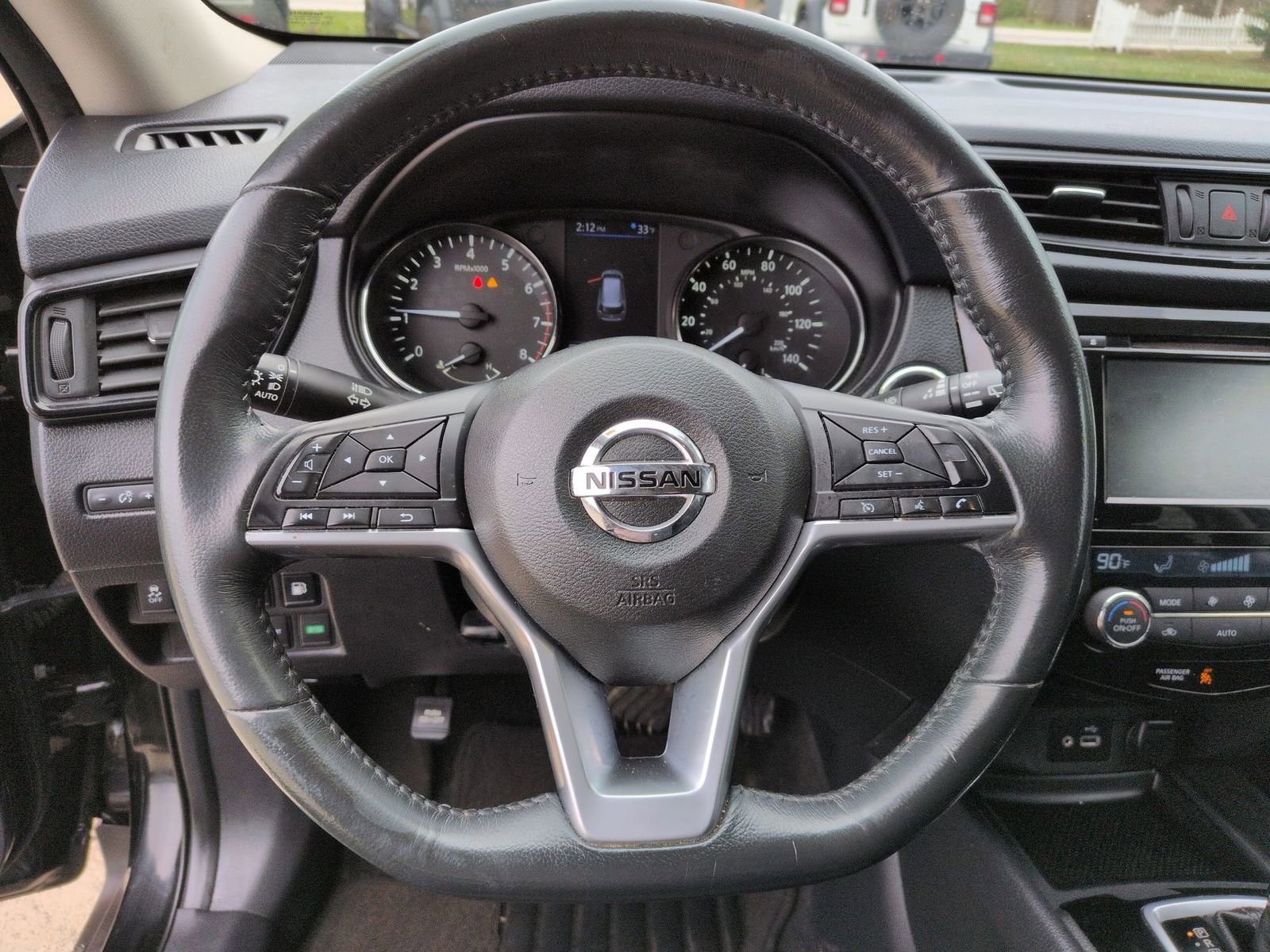 Certified 2018 Nissan Rogue SV AWD/4WD image 15