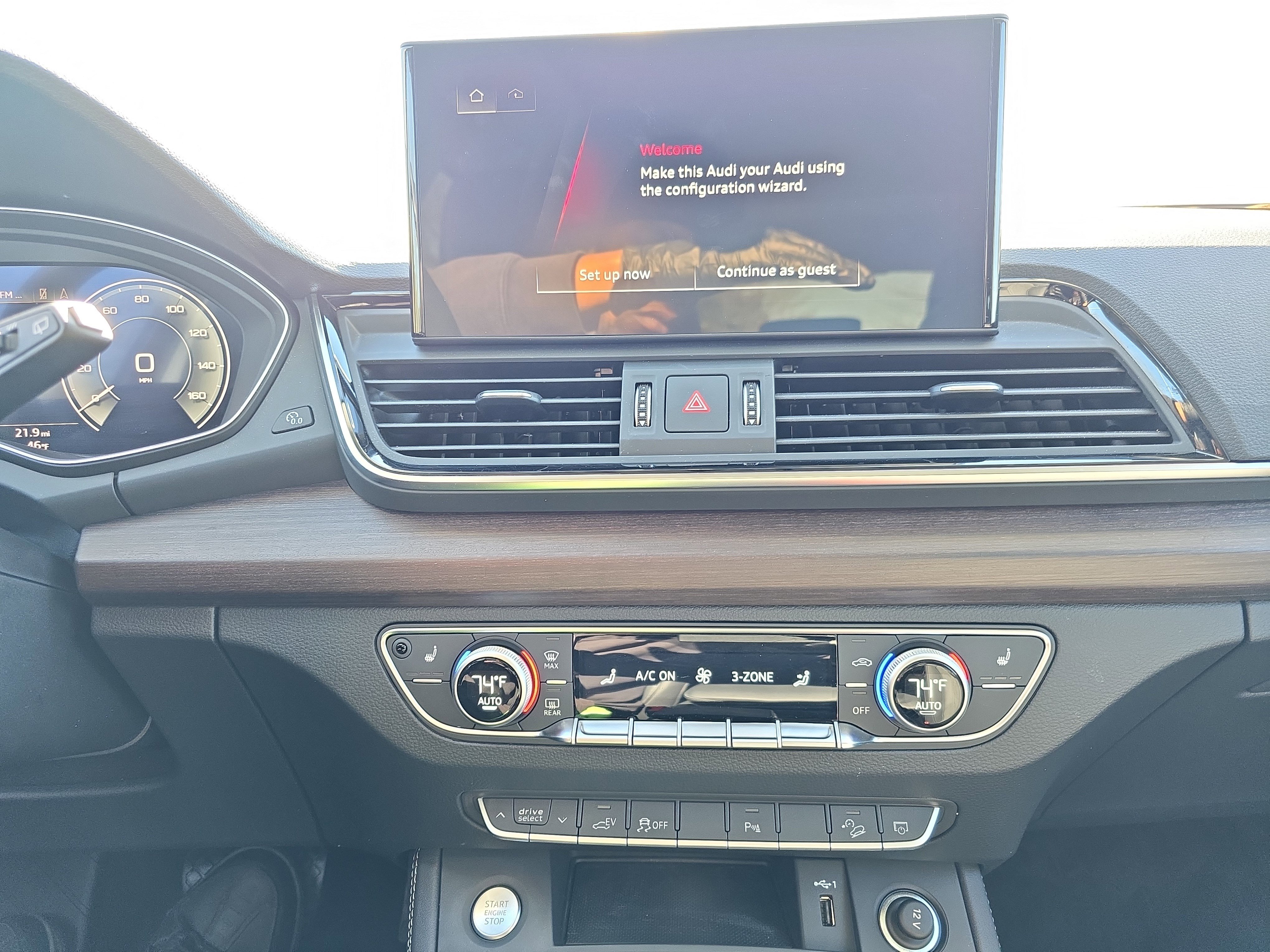 Certified 2023 Audi Q5 e Premium Plus w/ Premium Plus Package image 18