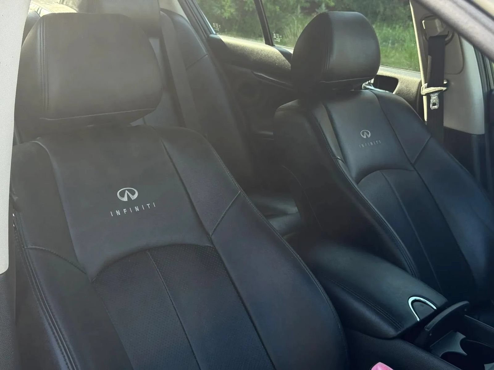 Used 2010 INFINITI G37 x Sedan w/ Premium Pkg AWD/4WD image 21