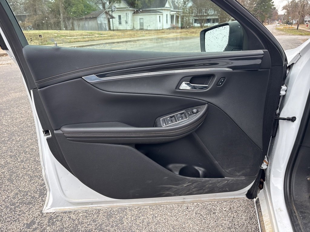 Used 2020 Chevrolet Impala LT image 10