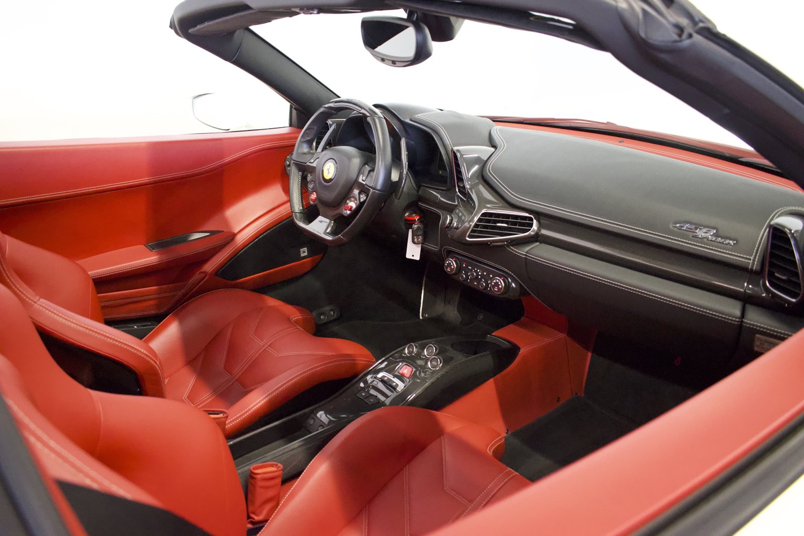 Used 2012 Ferrari 458 Spider RWD image 9
