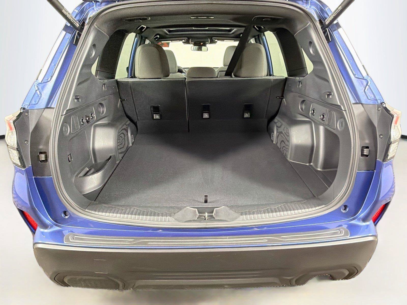 Used 2025 Subaru Forester Premium w/ Protection Package (1PH) AWD/4WD image 14