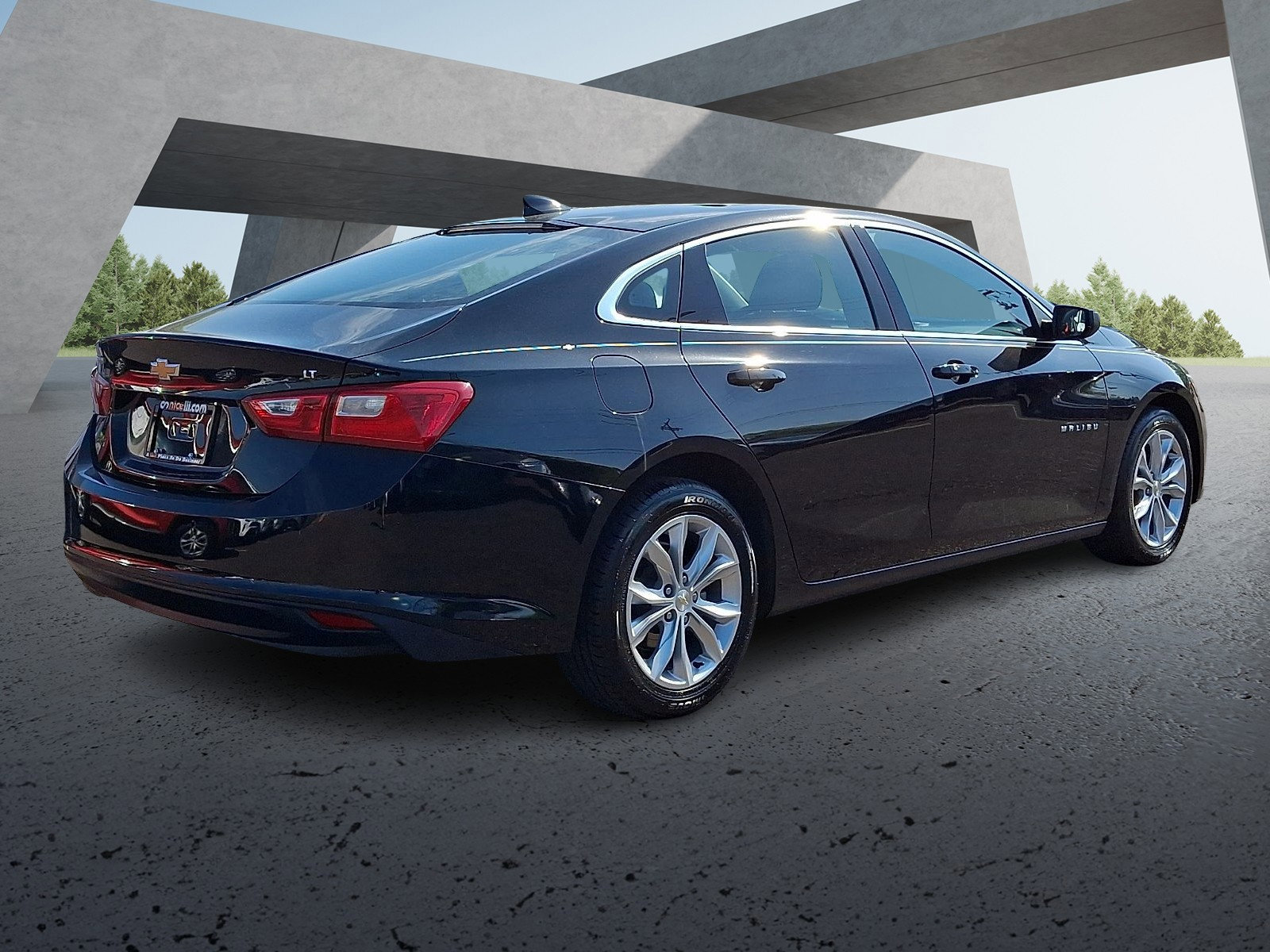 Used 2024 Chevrolet Malibu LT FWD image 6