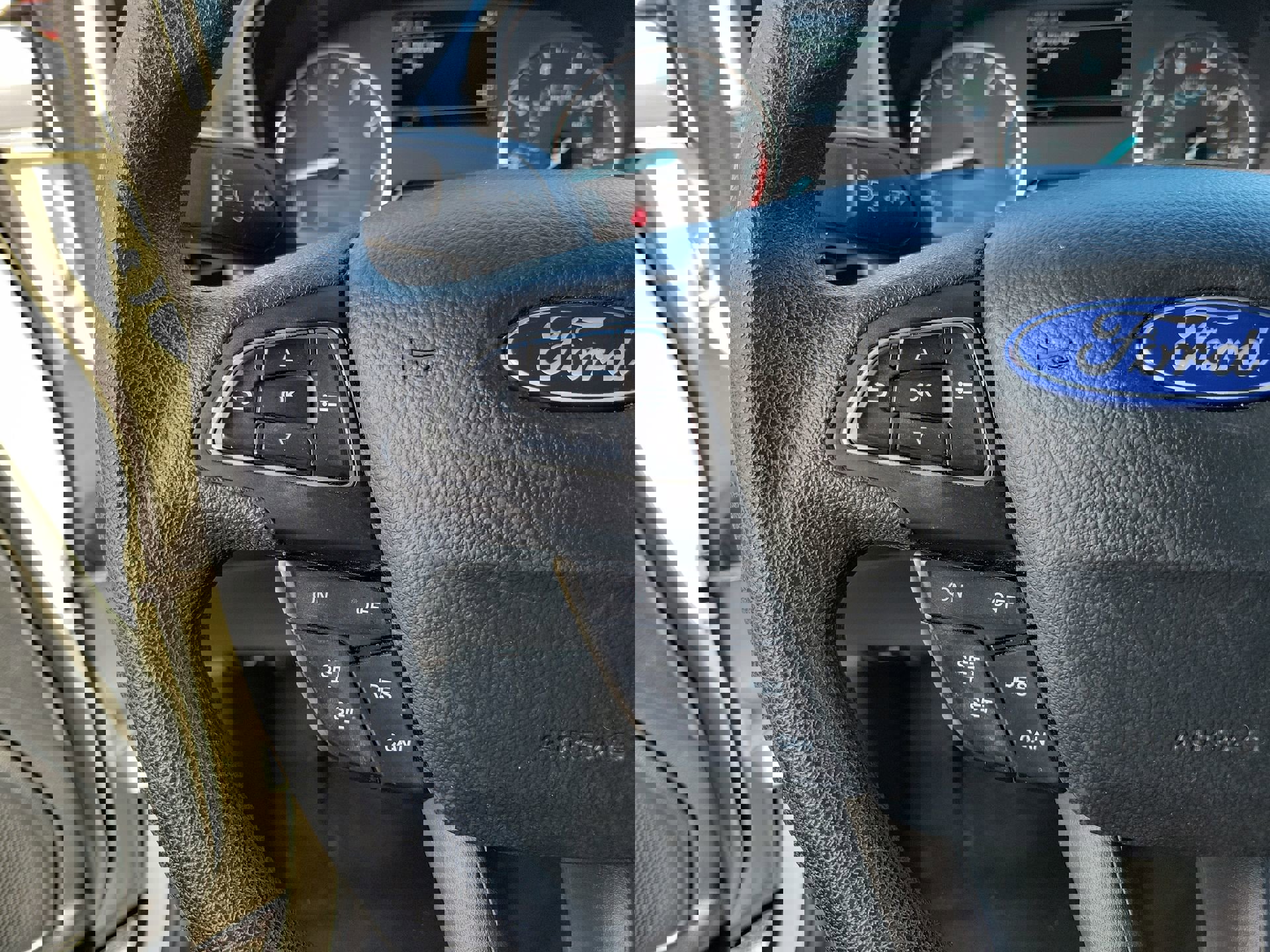 Used 2021 Ford EcoSport SE w/ SE Convenience Package FWD image 28