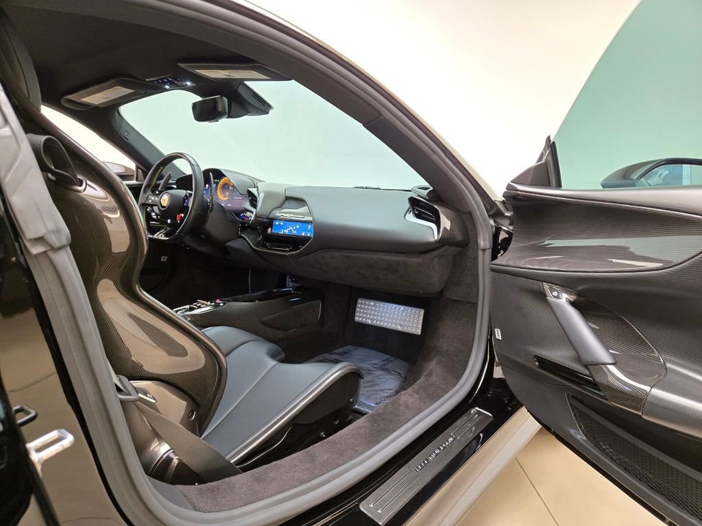 Used 2022 Ferrari SF90 Stradale image 22