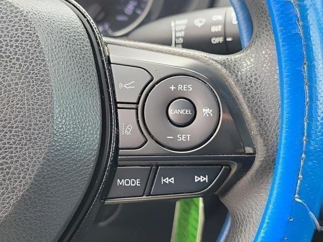 Used 2019 Toyota RAV4 LE FWD image 10