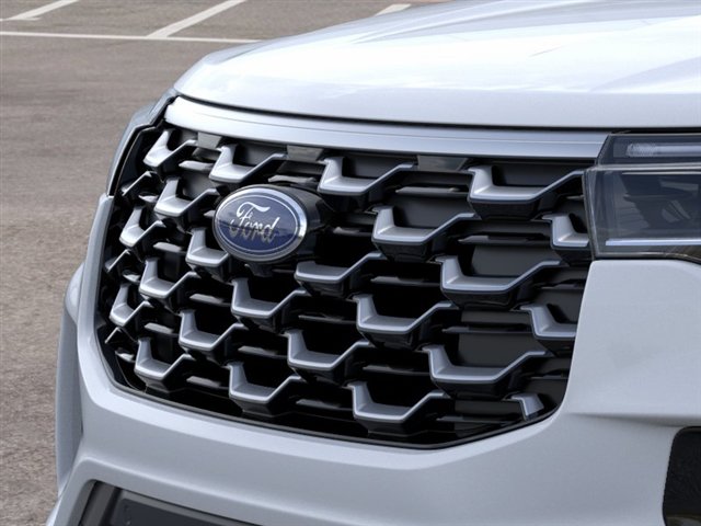New 2026 Ford Explorer Platinum w/ LUX Leather Package AWD/4WD image 17
