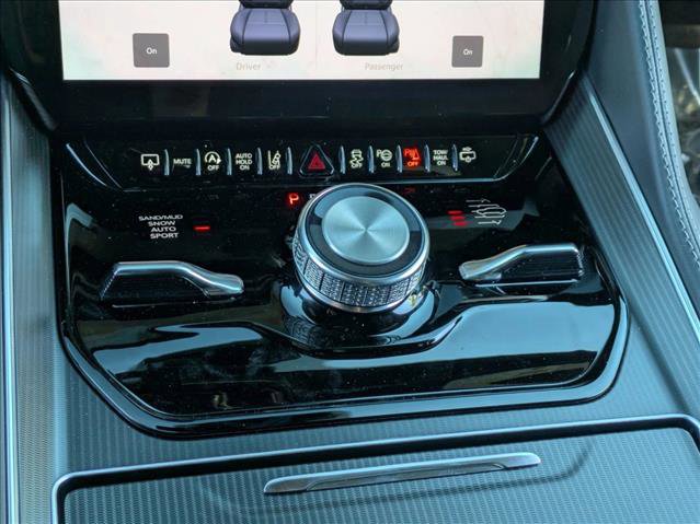 New 2026 Jeep Grand Wagoneer Summit image 14