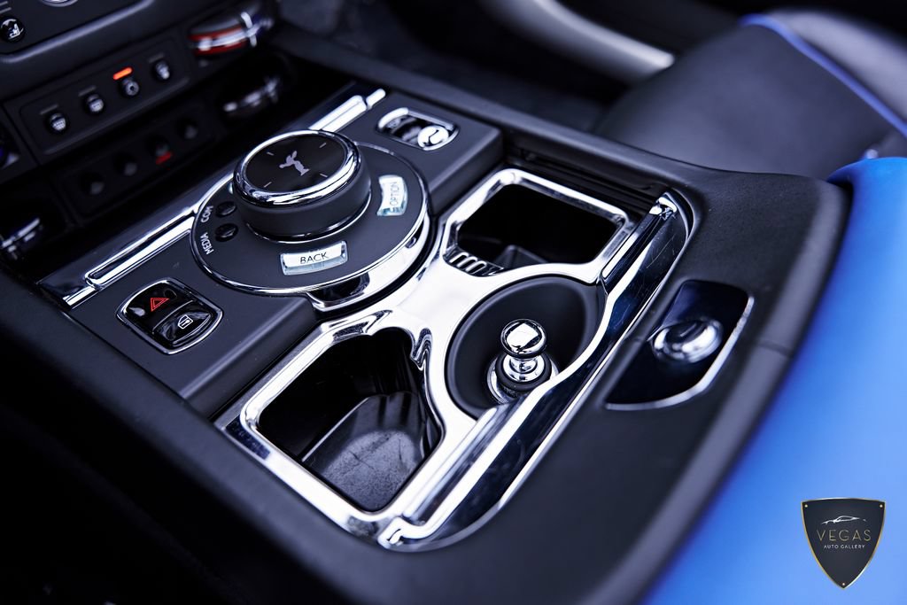 Used 2019 Rolls-Royce Dawn RWD image 85