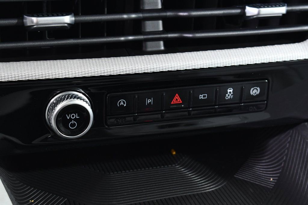 New 2025 Ford Explorer Active w/ Active Comfort Package image 30