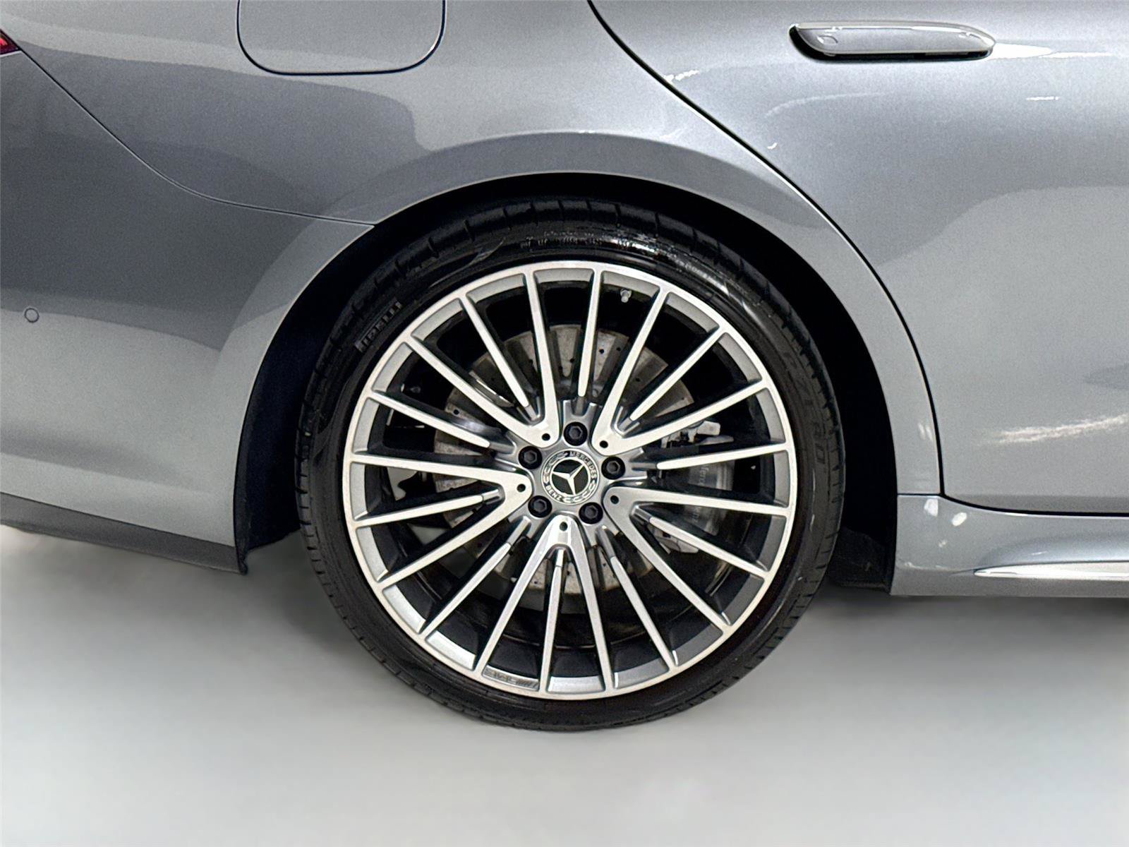 Used 2023 Mercedes-Benz S 500 4MATIC w/ AMG Line image 39