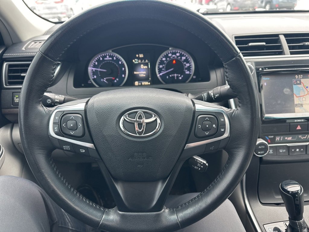 Used 2016 Toyota Camry XLE image 16