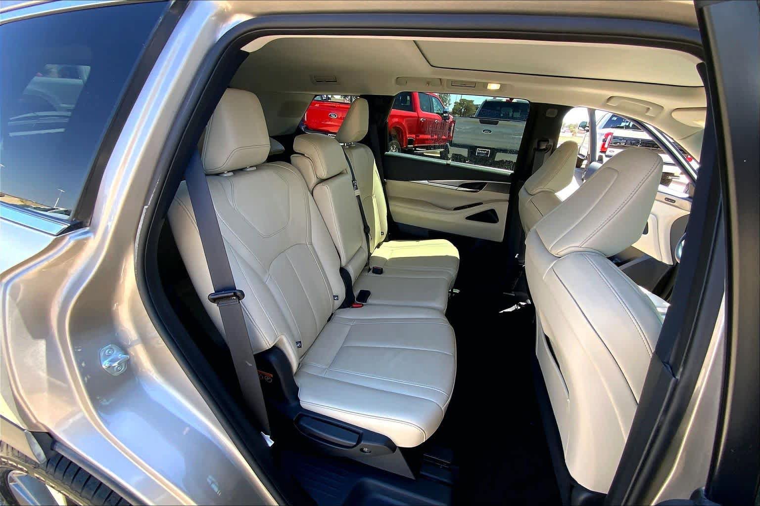 Used 2022 INFINITI QX60 Luxe w/ Cargo Package AWD/4WD image 20