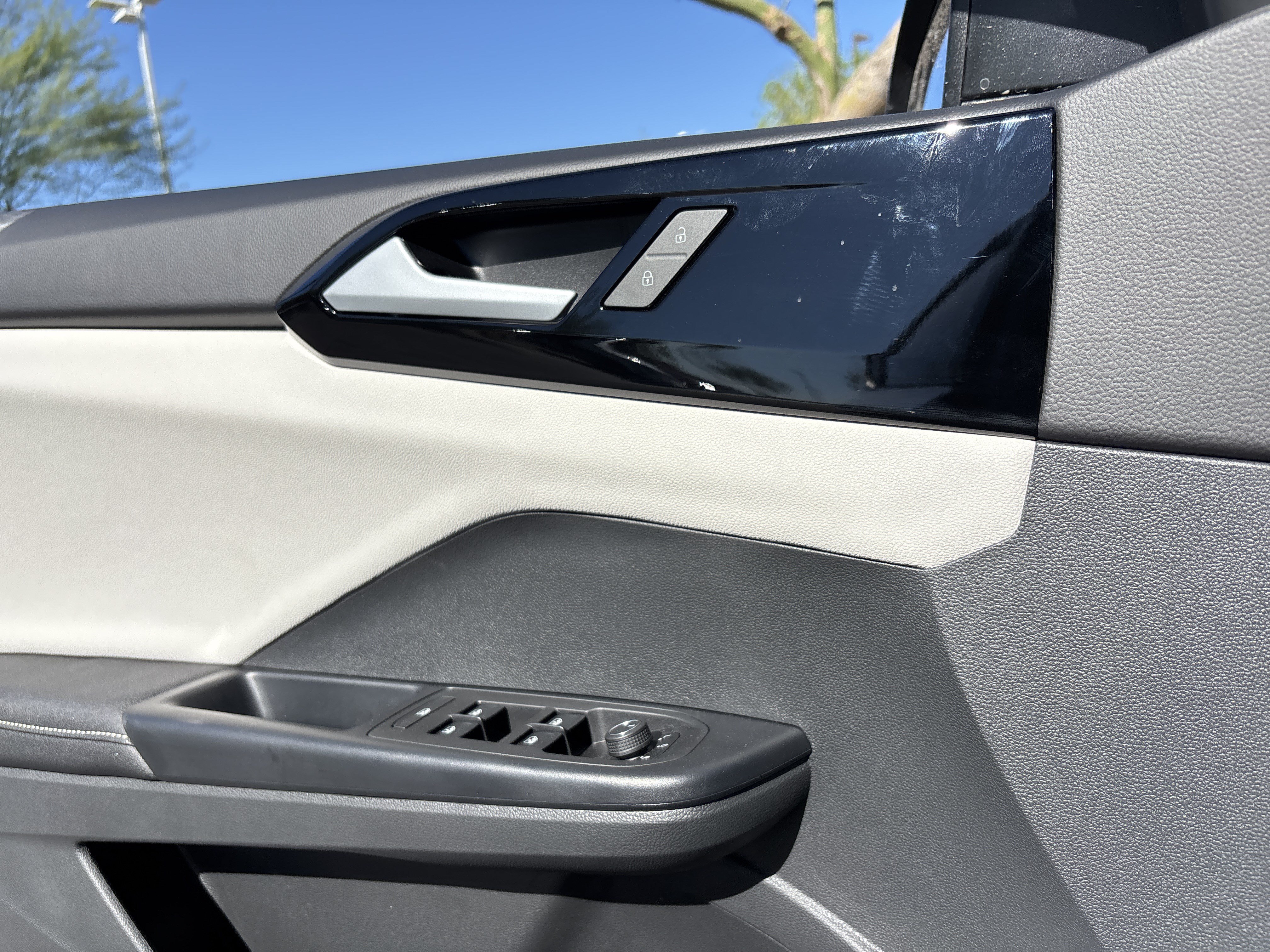 New 2026 Volkswagen Taos S FWD image 18