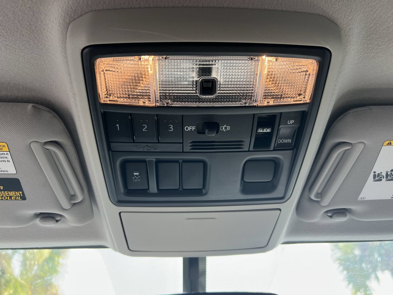Used 2018 Toyota 4Runner SR5 Premium RWD image 29