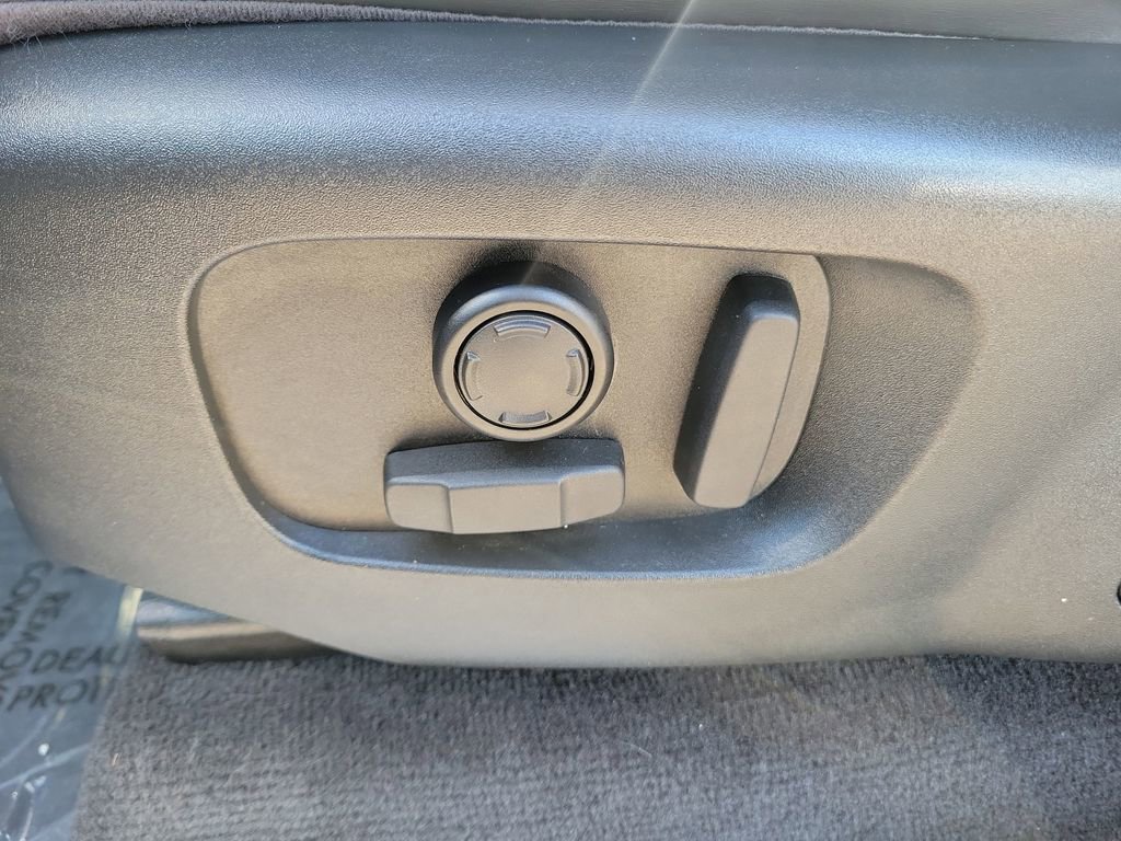 Used 2021 Land Rover Range Rover Sport HST image 21