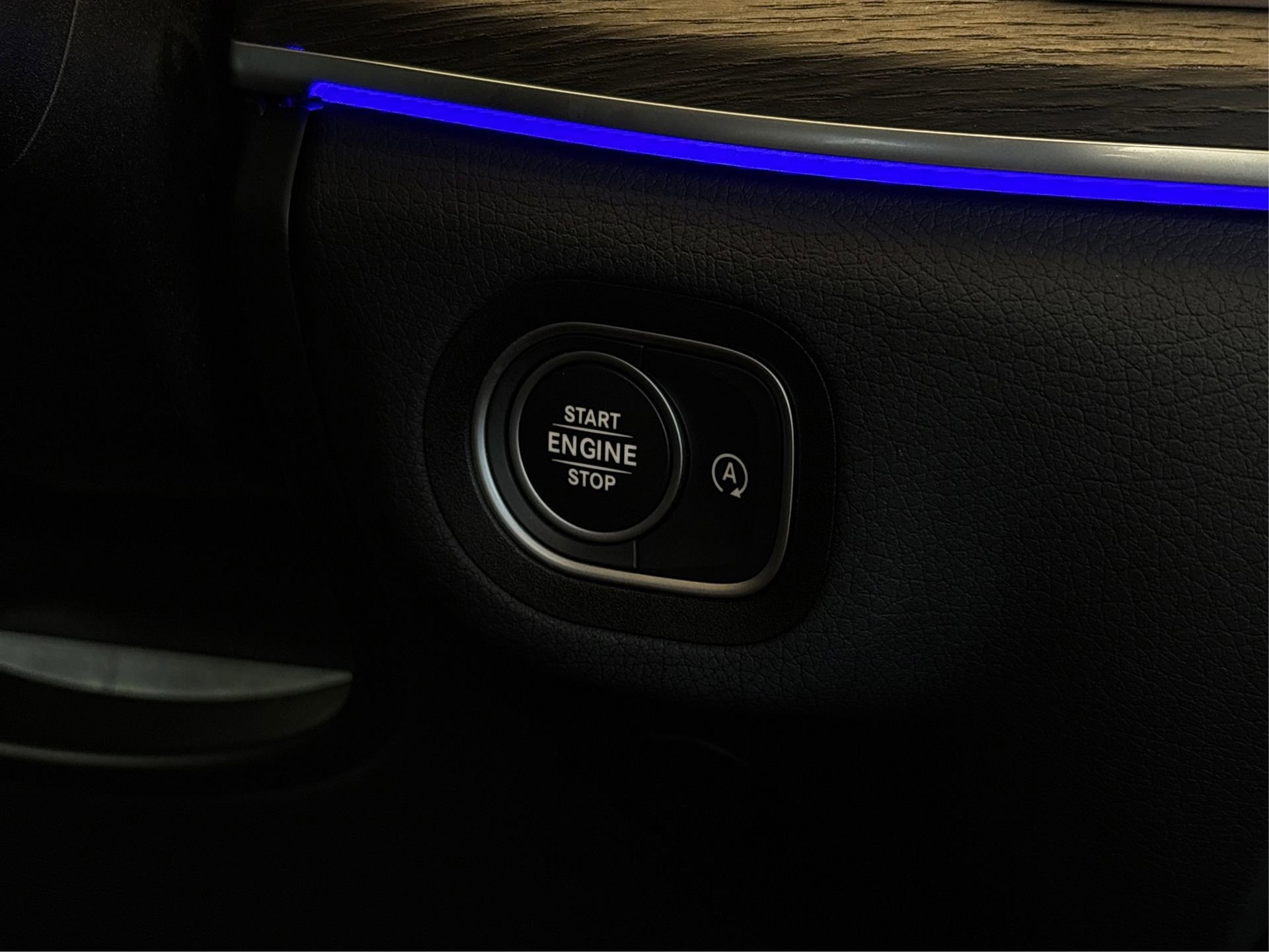 Used 2025 Mercedes-Benz GLE 350 4MATIC image 27