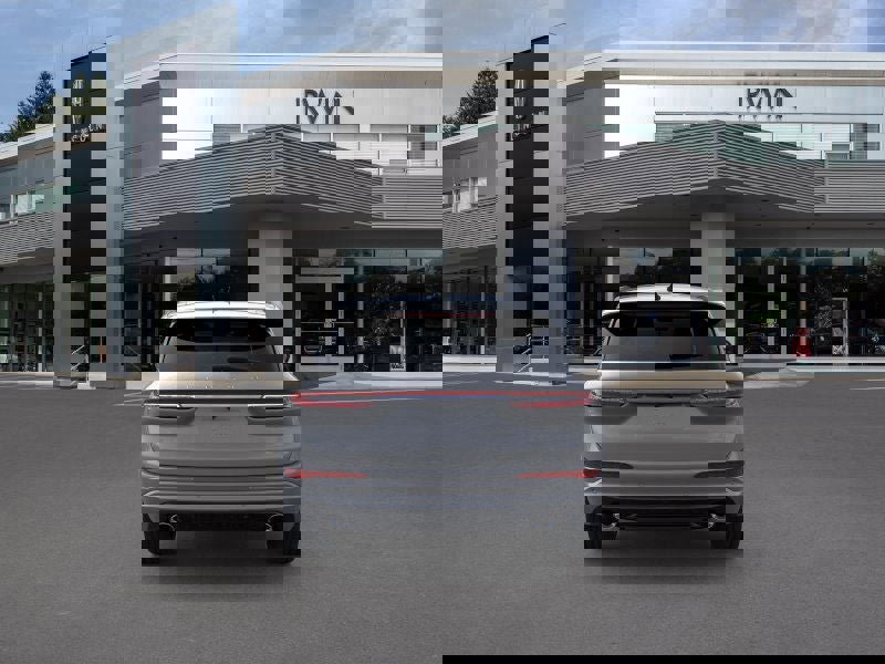 New 2026 Lincoln Corsair Premiere image 5