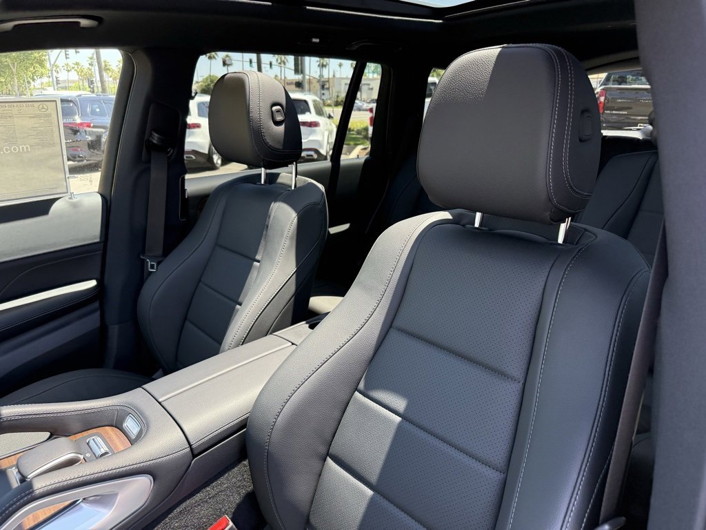 New 2025 Mercedes-Benz GLS 450 4MATIC image 19