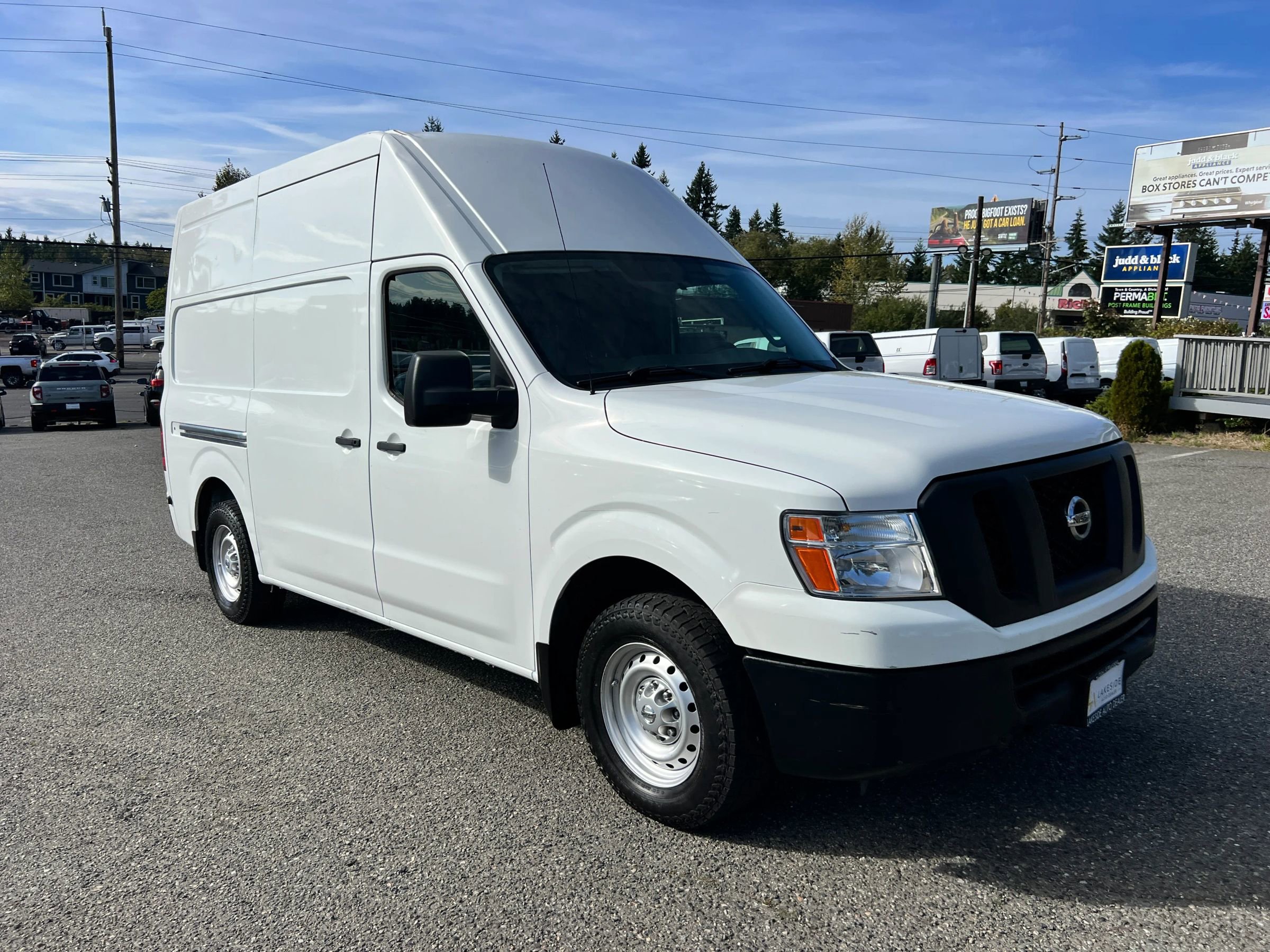 Used 2015 Nissan NV 2500 S w/ Power Package image 3