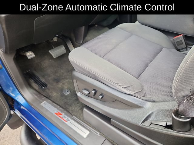 Used 2018 Chevrolet Silverado 1500 LT w/ All Star Edition AWD/4WD image 21