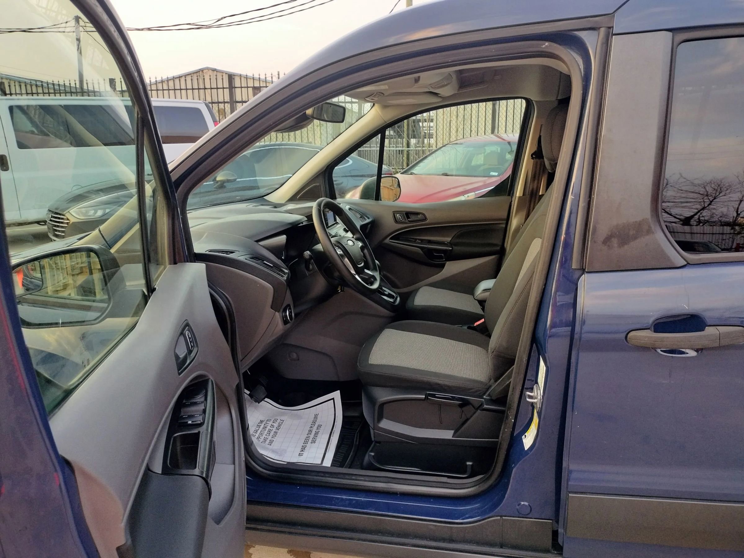 Used 2021 Ford Transit Connect XL image 23
