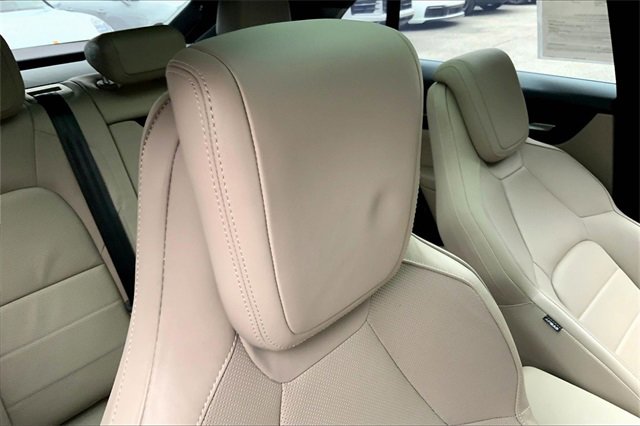 Used 2025 Porsche Macan Electric image 8