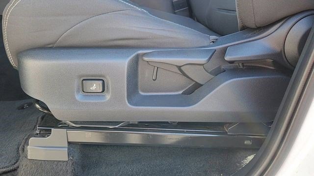 Certified 2024 Toyota Tacoma TRD Off-Road image 8