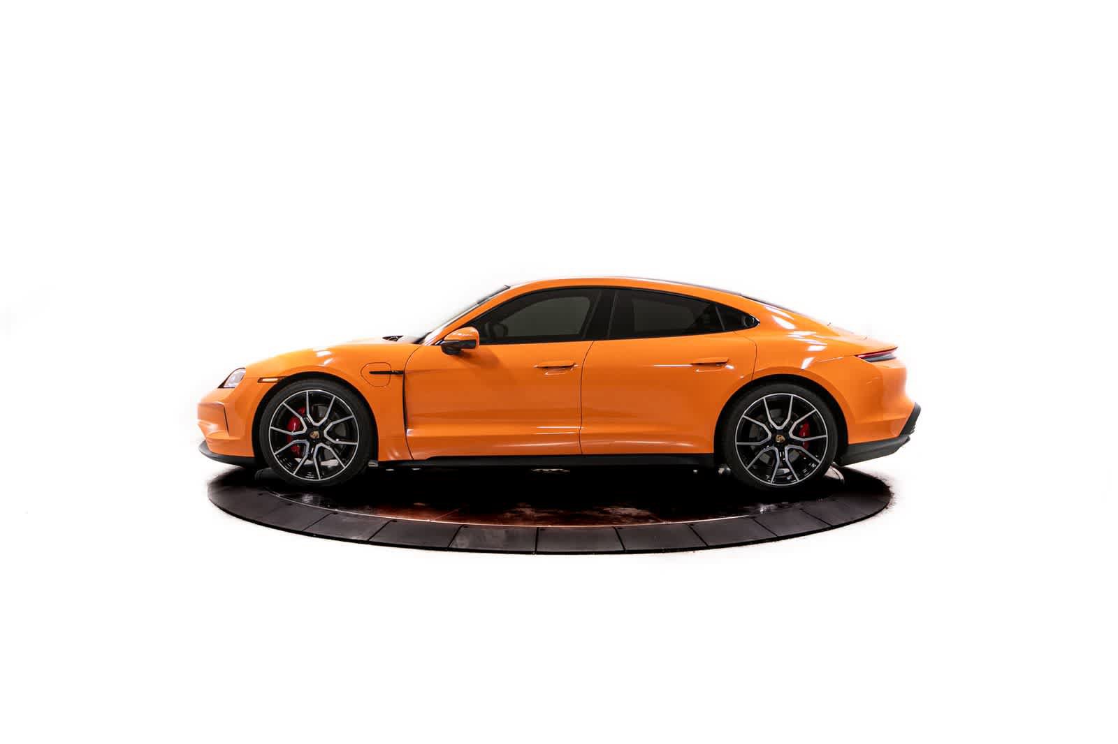 Certified 2025 Porsche Taycan 4S image 2