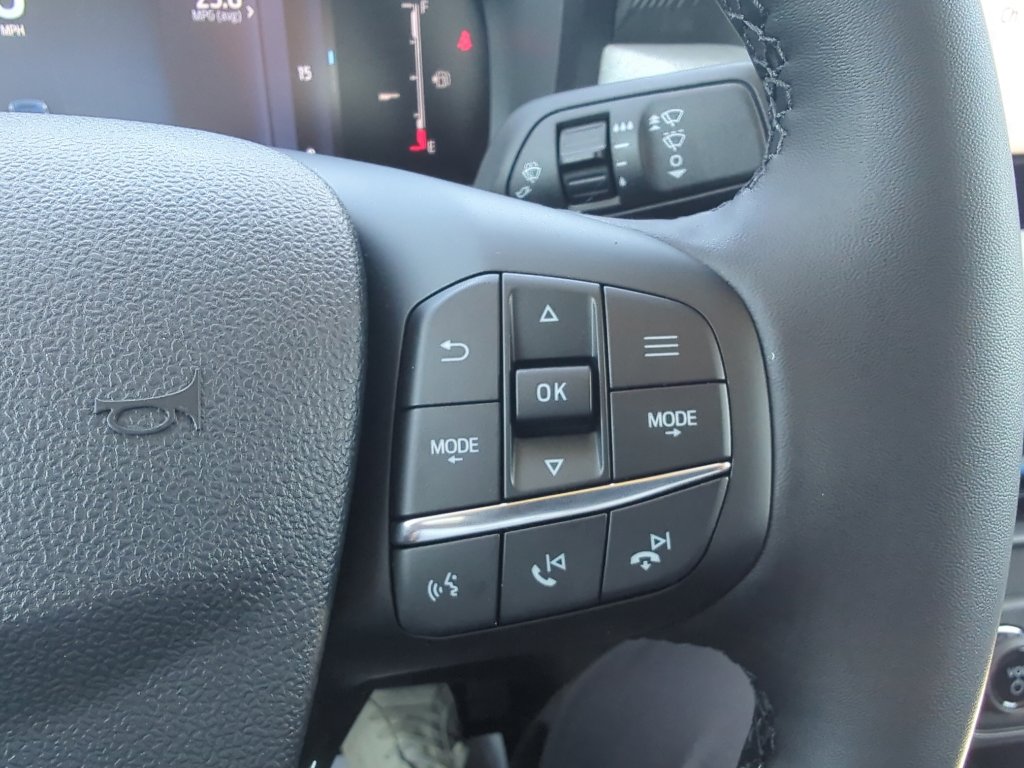 New 2025 Ford Maverick XLT w/ XLT Luxury Package image 18