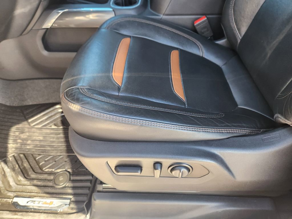 Used 2020 GMC Sierra 1500 AT4 w/ AT4 Premium Package image 24