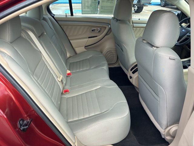 Used 2014 Ford Taurus SE image 22