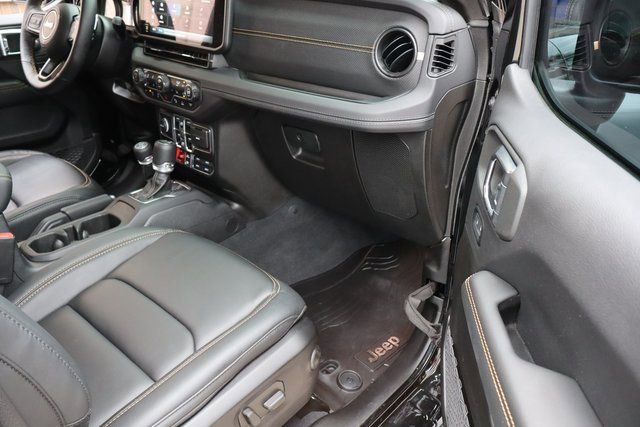 Used 2025 Jeep Wrangler Unlimited Rubicon 392 image 54