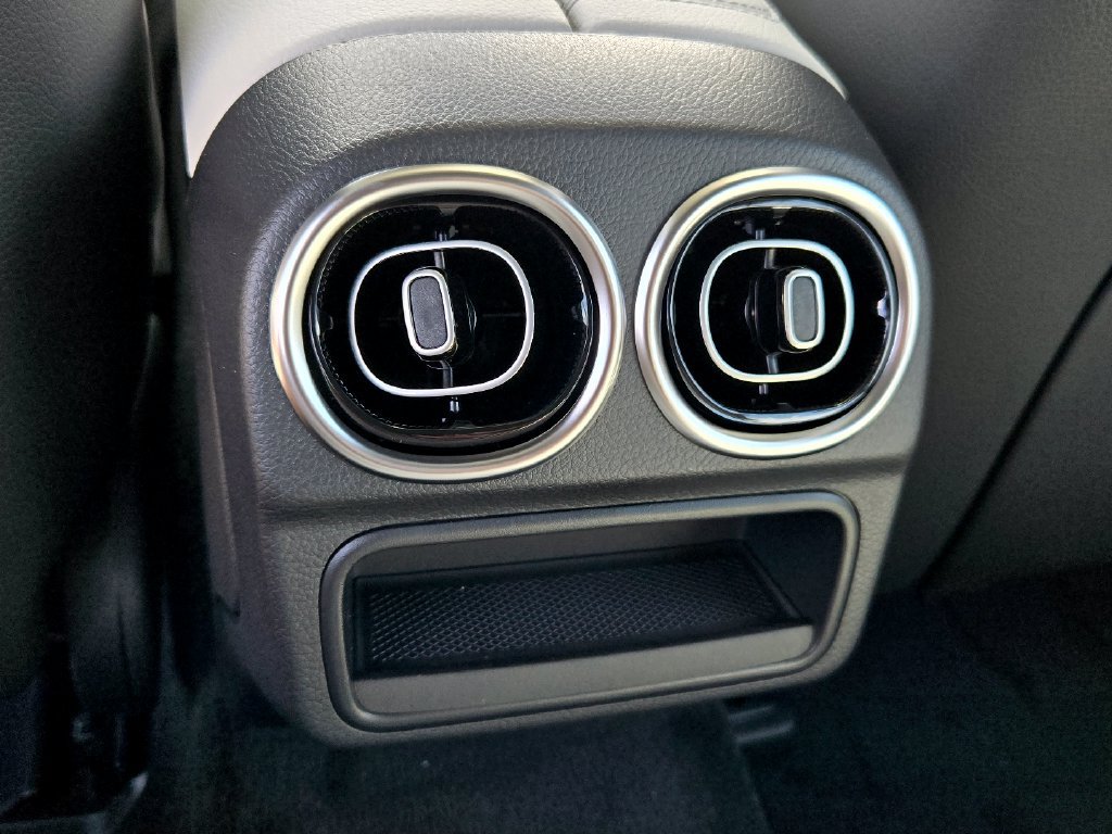 New 2026 Mercedes-Benz C 300 4MATIC Sedan image 33
