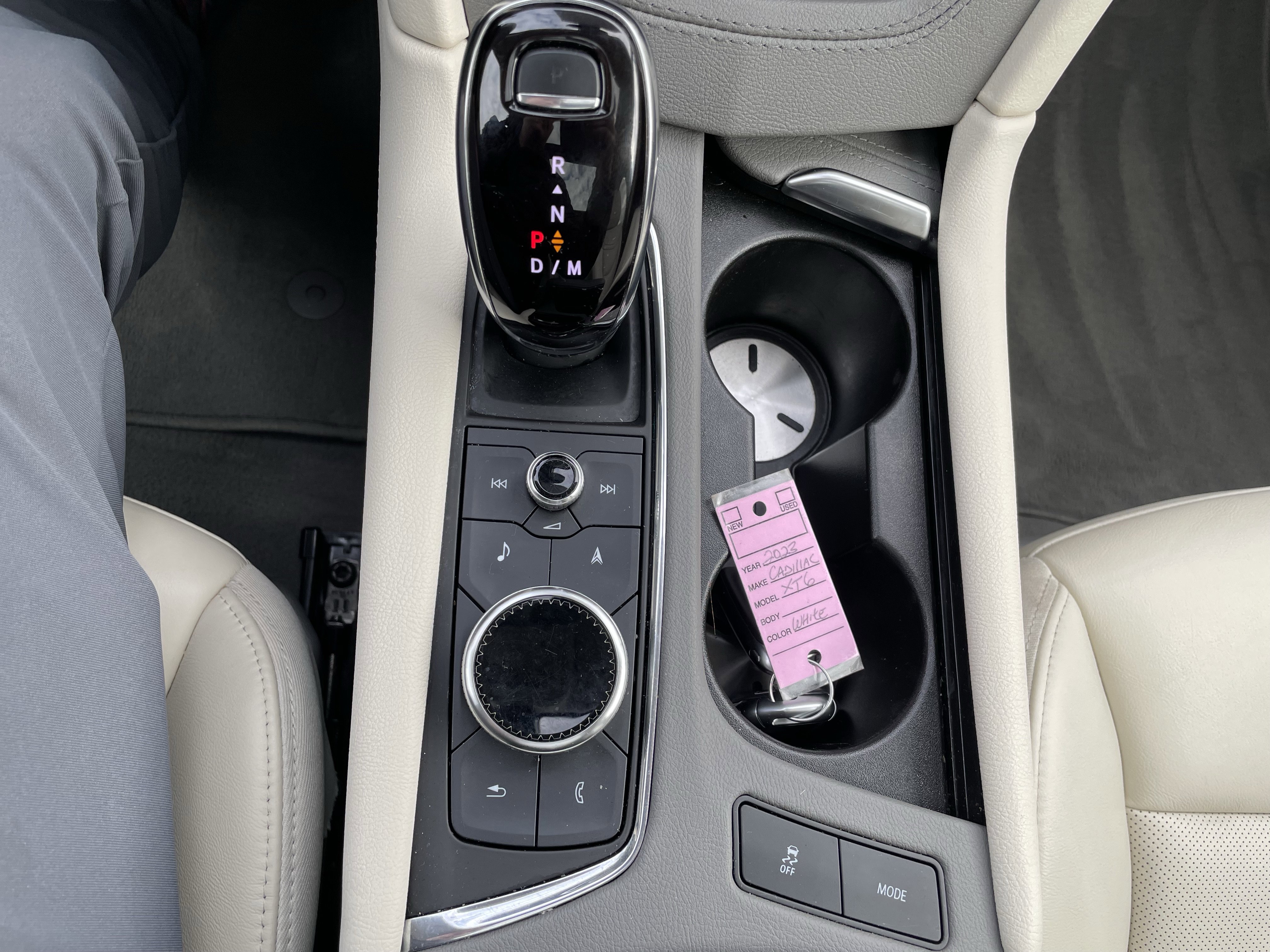 Used 2023 Cadillac XT6 Premium Luxury w/ Technology Package image 25