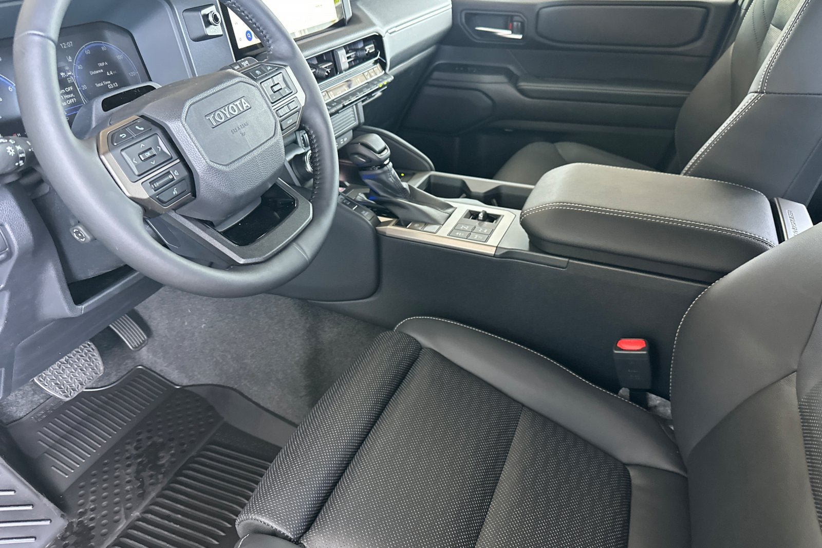 New 2026 Toyota Land Cruiser w/ Premium Package AWD/4WD image 12
