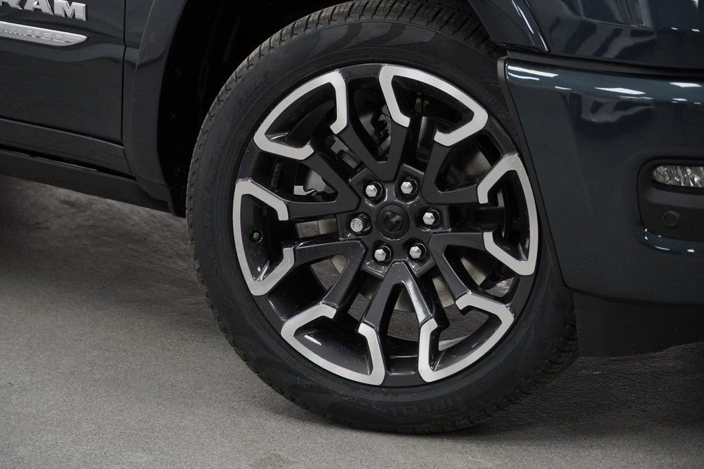 New 2026 RAM 1500 Limited w/ Body Color Bumper Group image 4