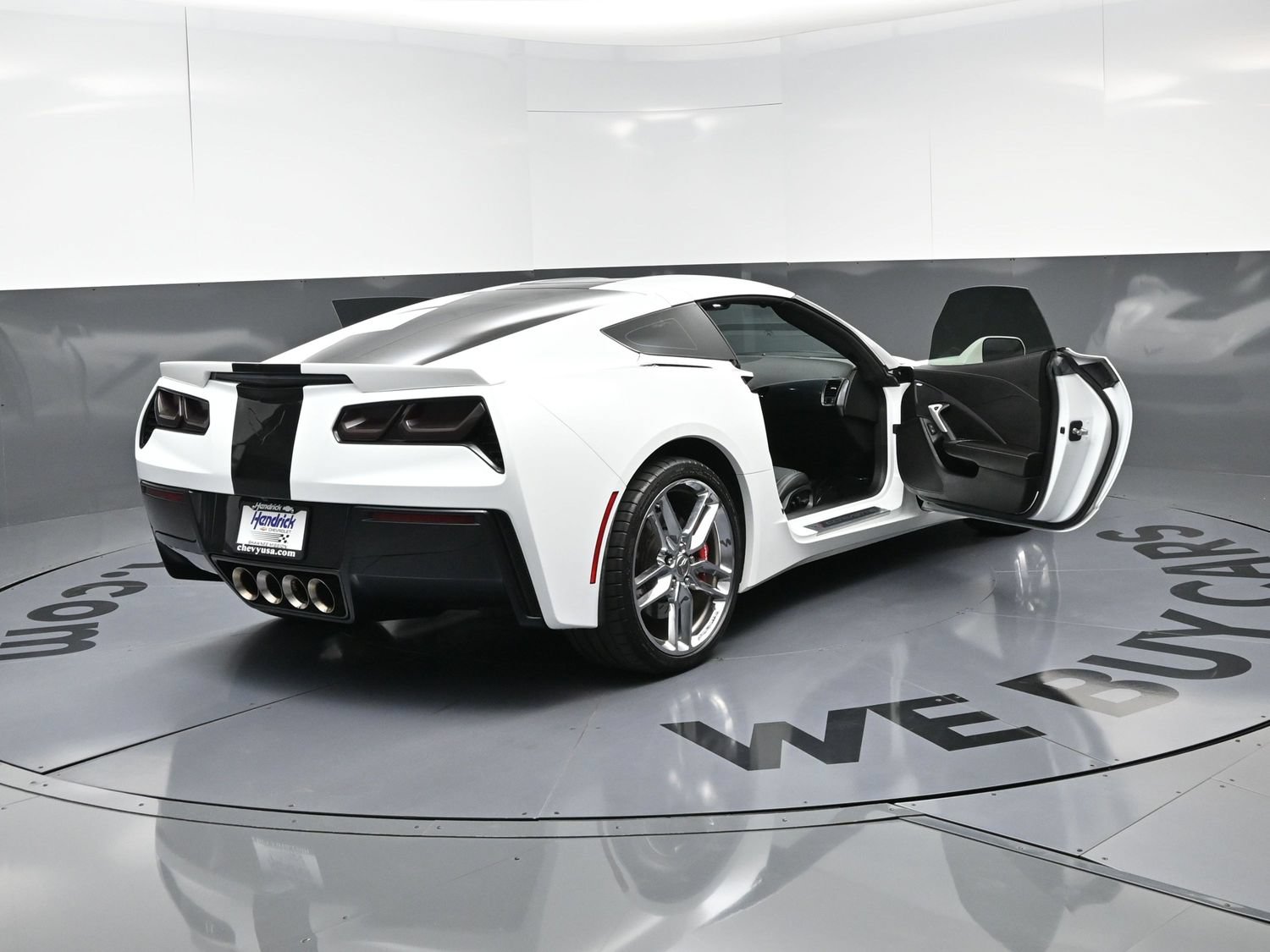 Used 2014 Chevrolet Corvette Stingray Coupe w/ 2LT Preferred Equipment Group RWD image 27