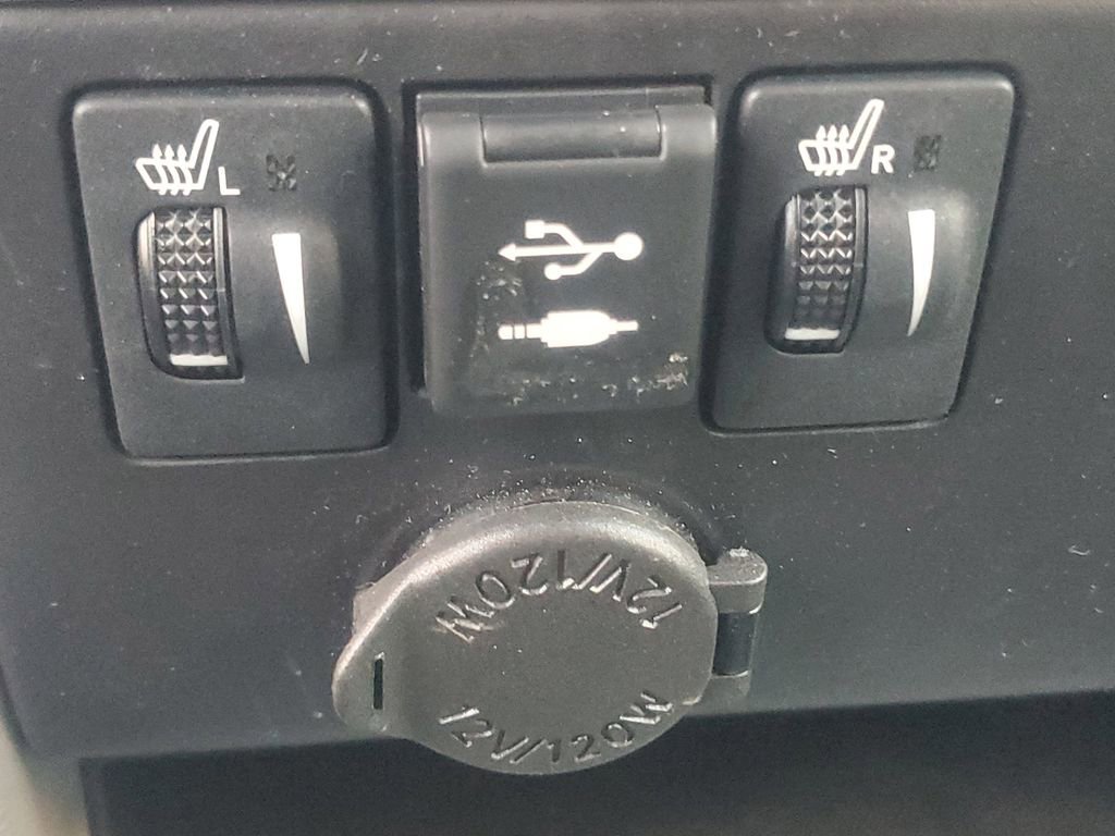 Used 2019 Toyota Sienna XLE image 29